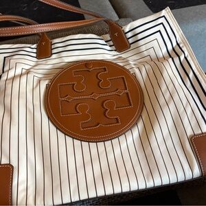 Tory Burch White and navy tote bag